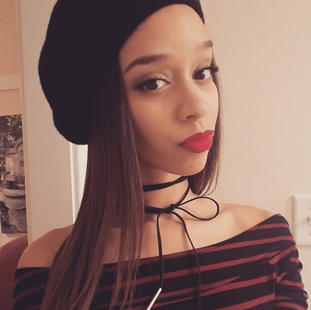 Meet your Posher, Whitney